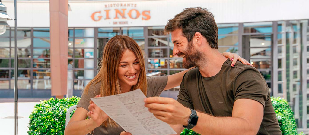 Después de una mañana o una tarde de compras exhaustivas, no hay ni que mencionar que probablemente se nos abra el apetito. Nuestra zona exterior de restauración ofrece restaurantes con una grandísima variedad de cocinas. 